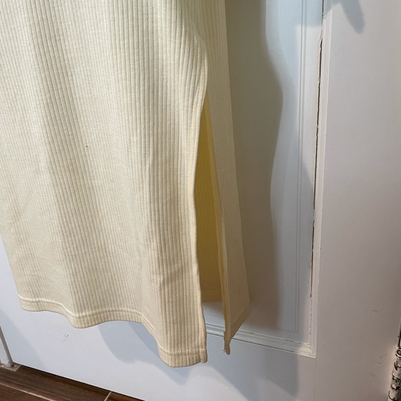 CREAM CUTOUT DETAIL MIDI DRESS - Picture 4 of 6